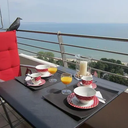 View - In Plaza Maritime Дом отдыха *